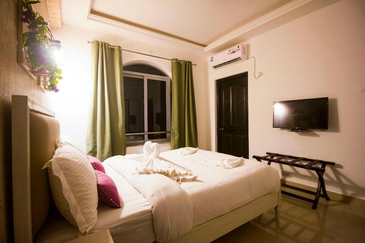 Span Suites & Villa Morjim Ngoại thất bức ảnh