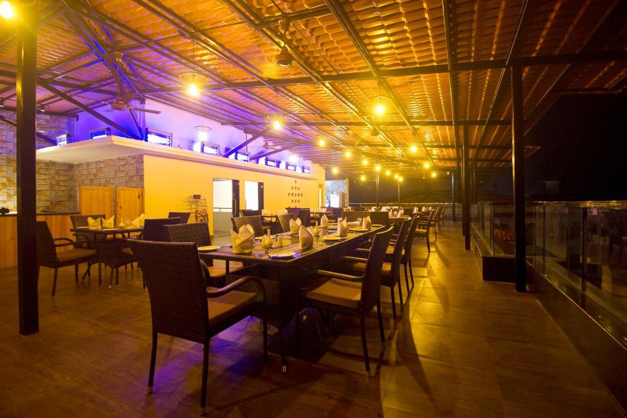 Span Suites & Villa Morjim Ngoại thất bức ảnh