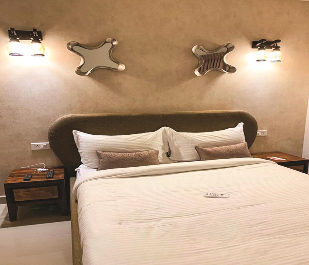 Span Suites & Villa Morjim Ngoại thất bức ảnh